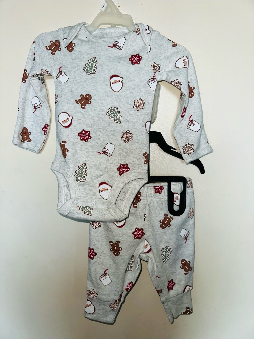 Carter's Light Gray Gingerbread Holiday Print Bodysuit & Pants Set